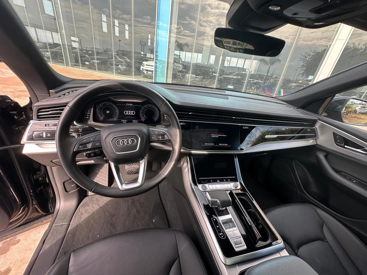 Audi Q8 50tdi S line possibilità noleggio no scoring