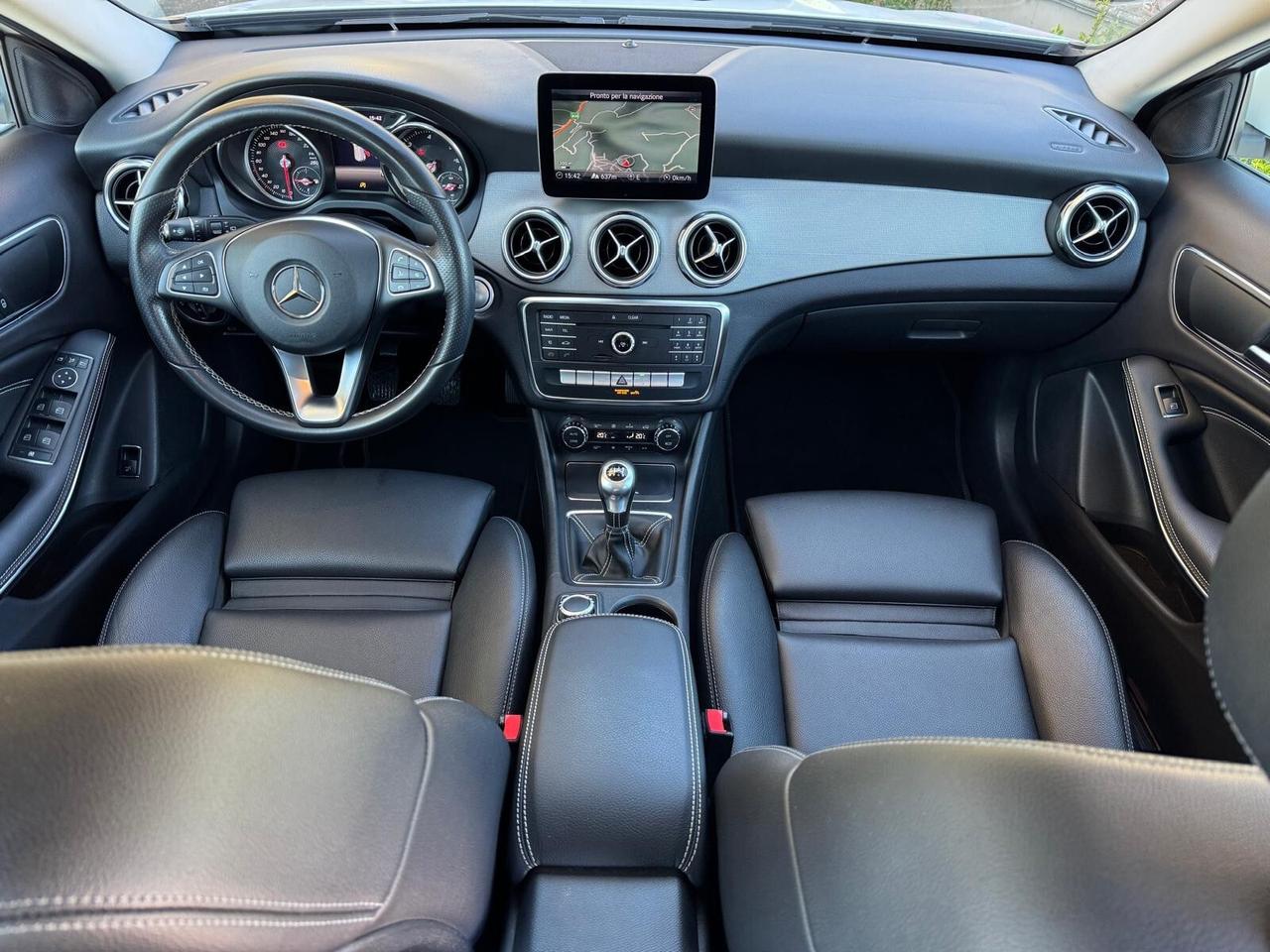 Mercedes-benz GLA 180 d Sport (manuale)