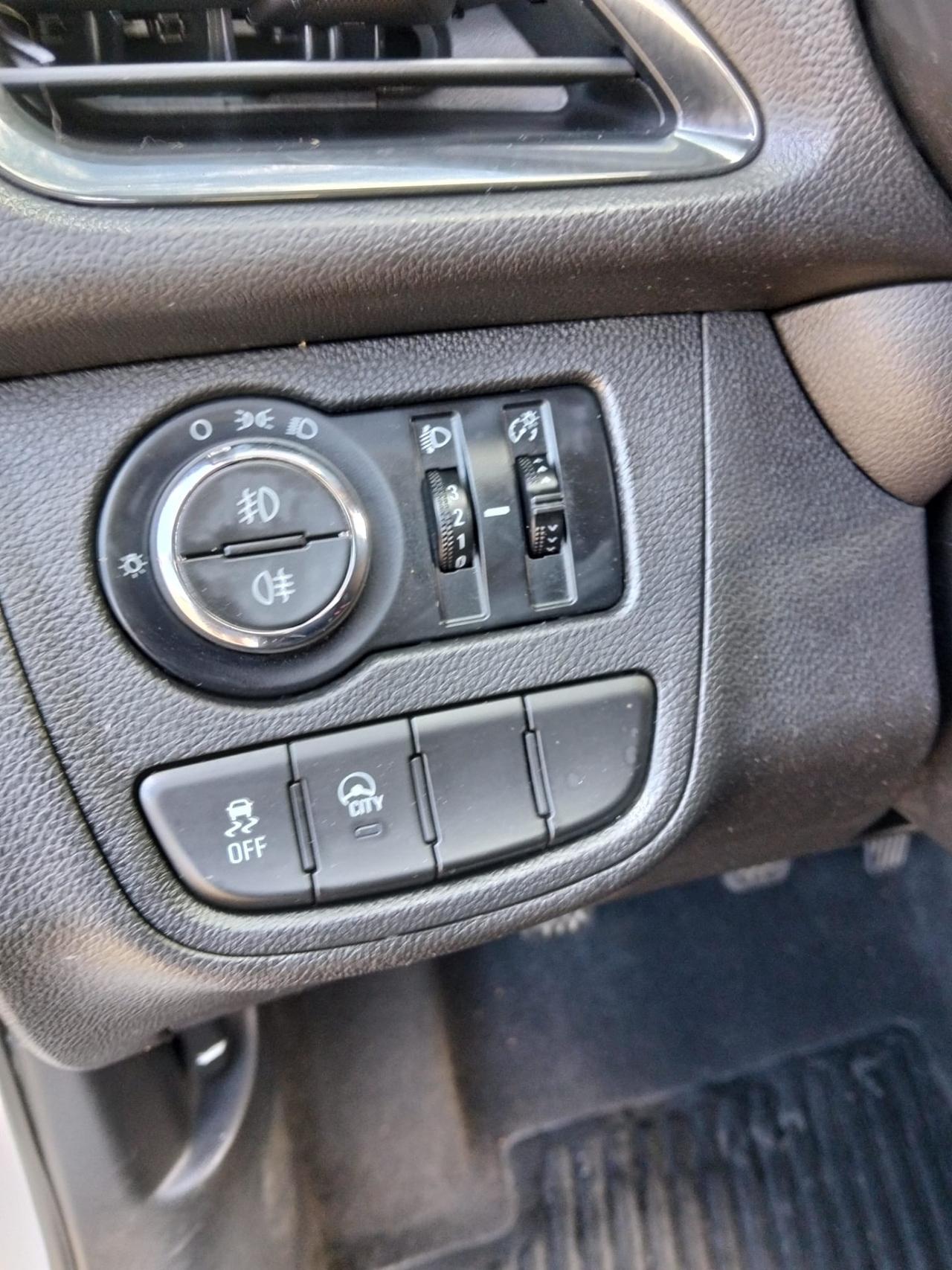 Opel Karl Rocks 1.0 73 CV*Cerchi*Apple car Play*Usb