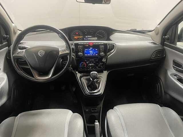 Lancia Ypsilon 1.2 69 CV 5 porte GPL Ecochic Gold