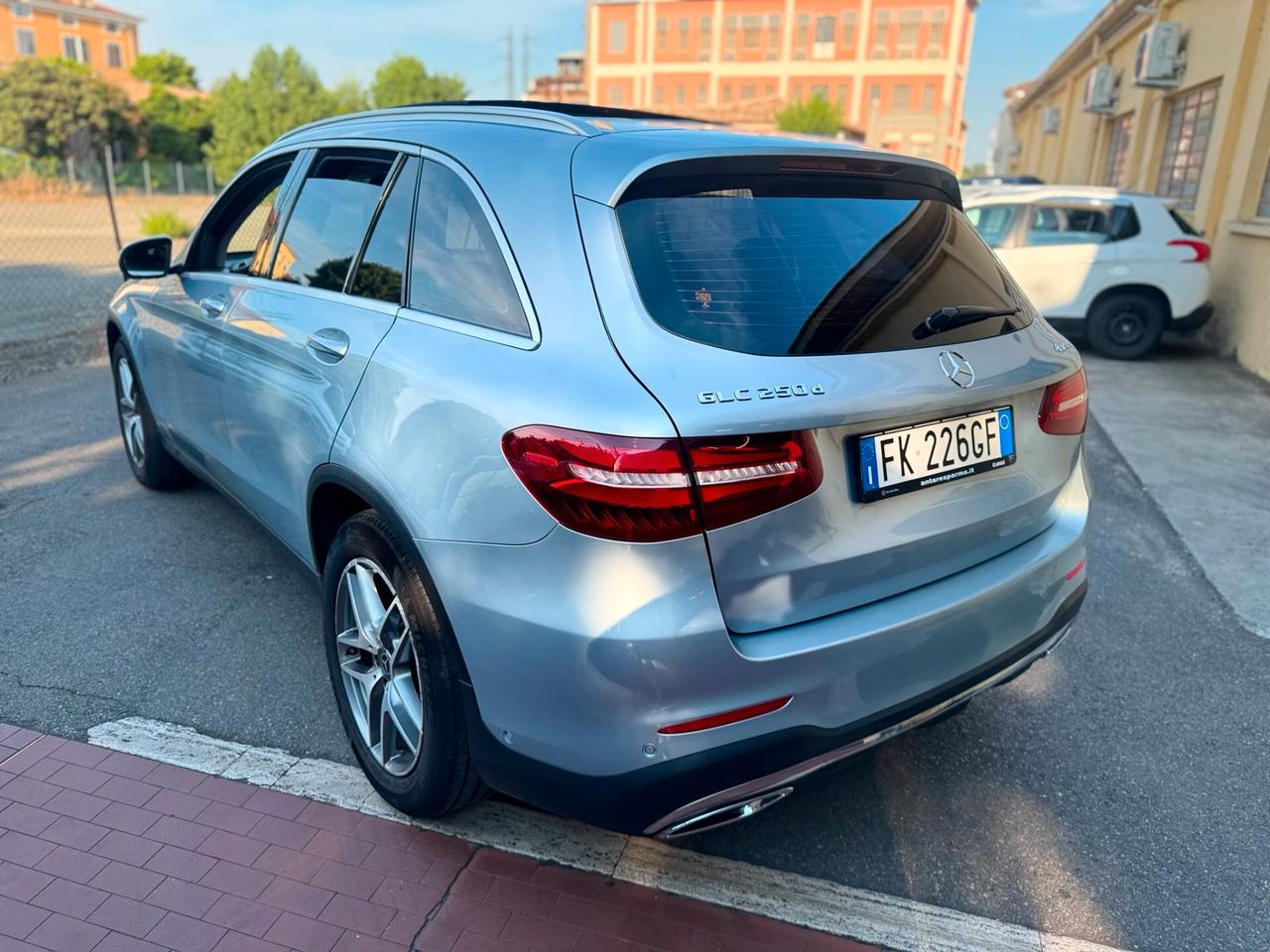MERCEDES BENZ GLC 250D Anno 2017 AMG 2.1 DIESEL EURO6