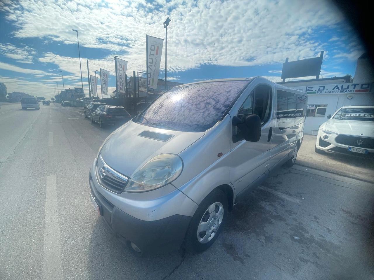 Opel Vivaro 29 2.0 CDTI PL-TN Combi 9 posti