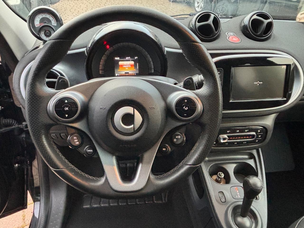 Smart ForFour 70 1.0 twinamic Youngster