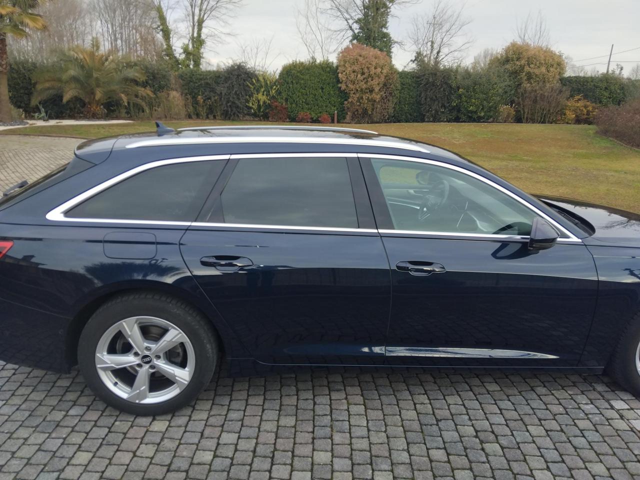 Audi A6 Avant 40 2.0 tdi mhev