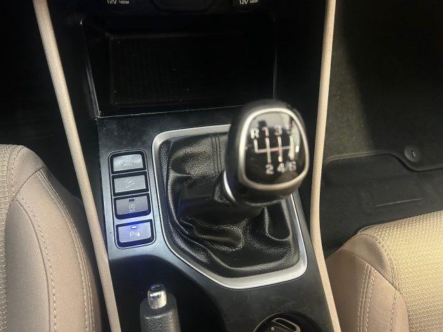 HYUNDAI Tucson 1.7 CRDi XPossible EURO6B - NAVI E RETROC.