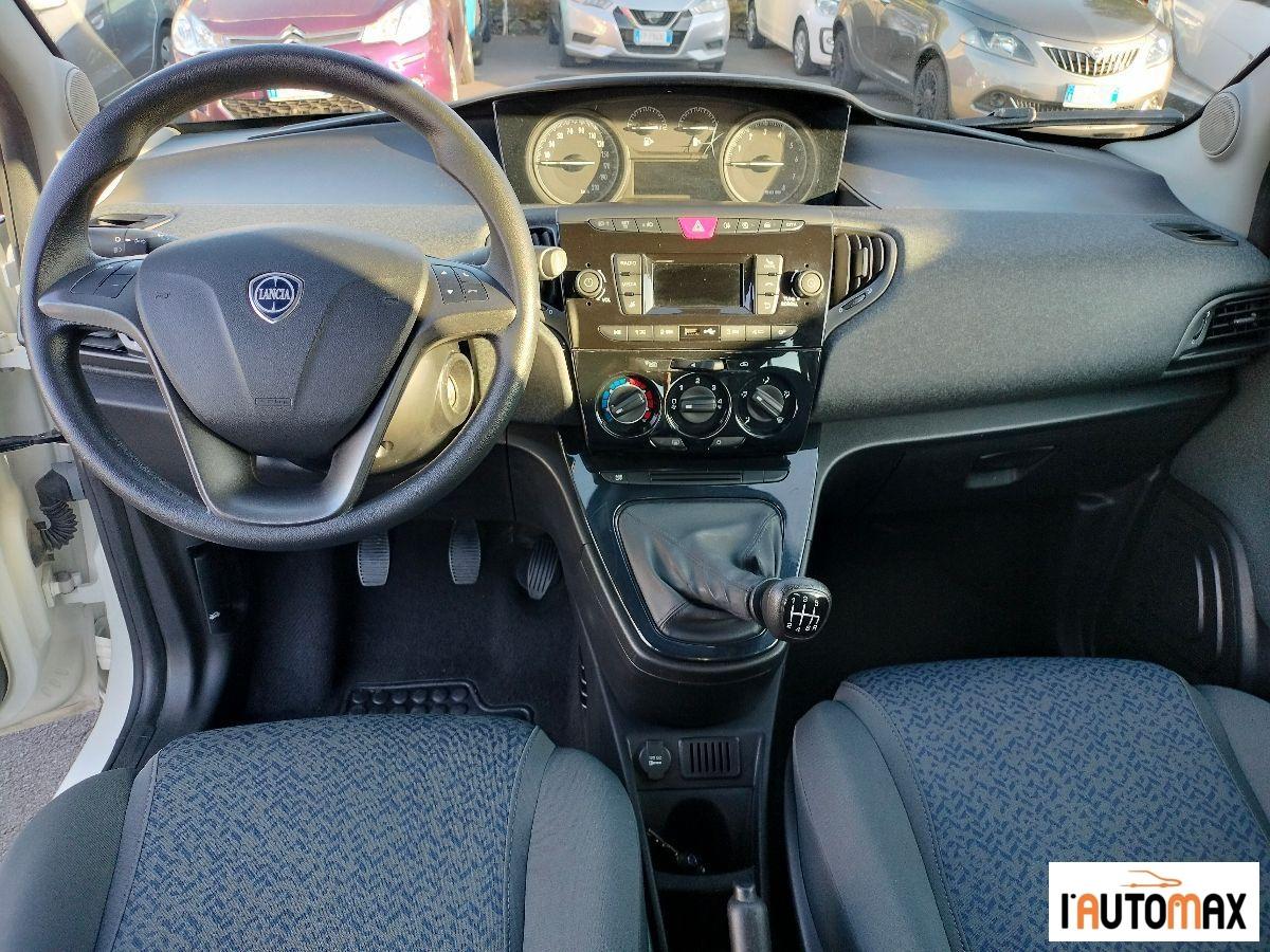 LANCIA - Ypsilon 1.0 firefly hybrid Silver s&s 70cv