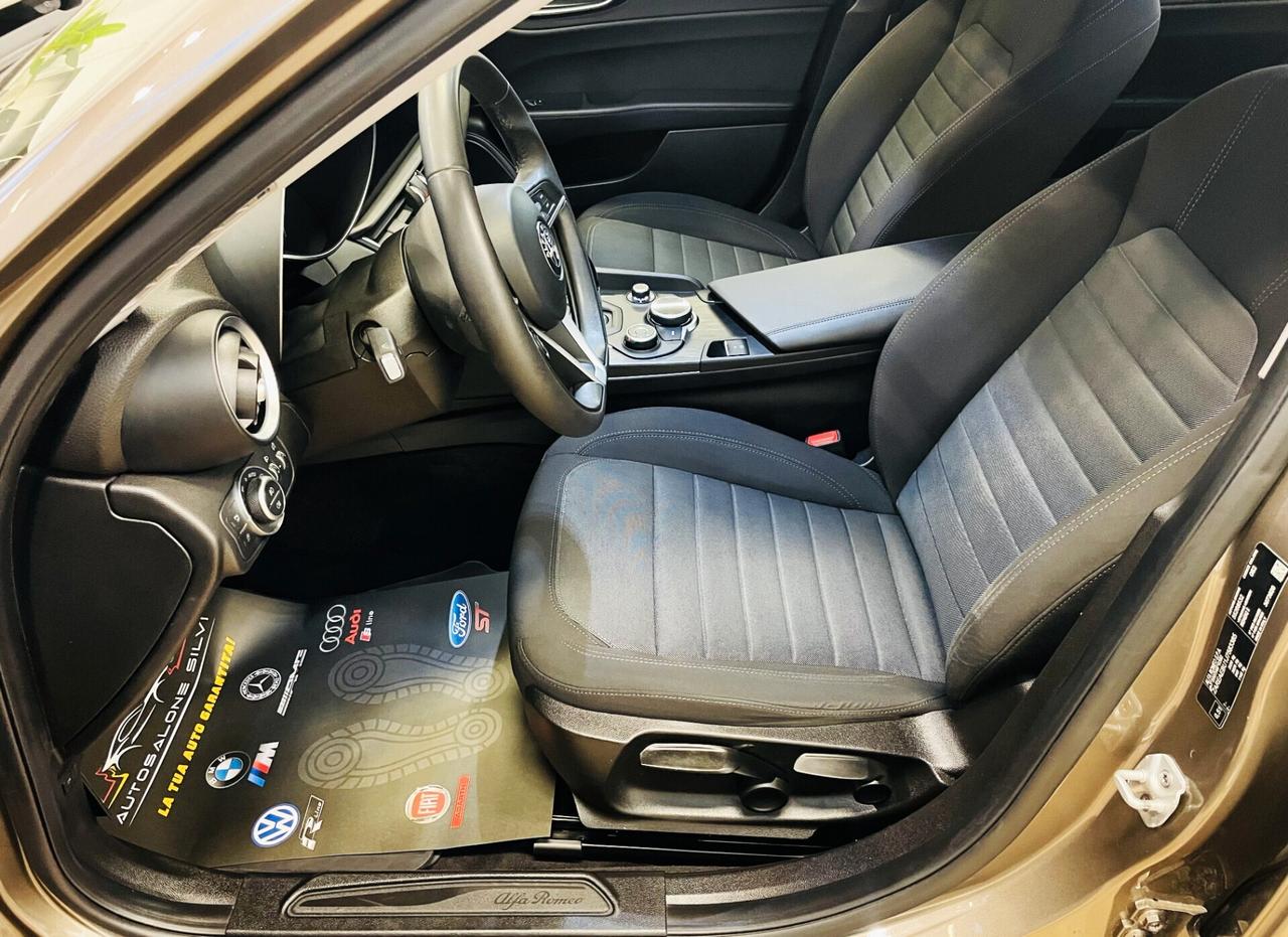Alfa Romeo Giulia 2.2 Turbodiesel 150 CV AT8 Business