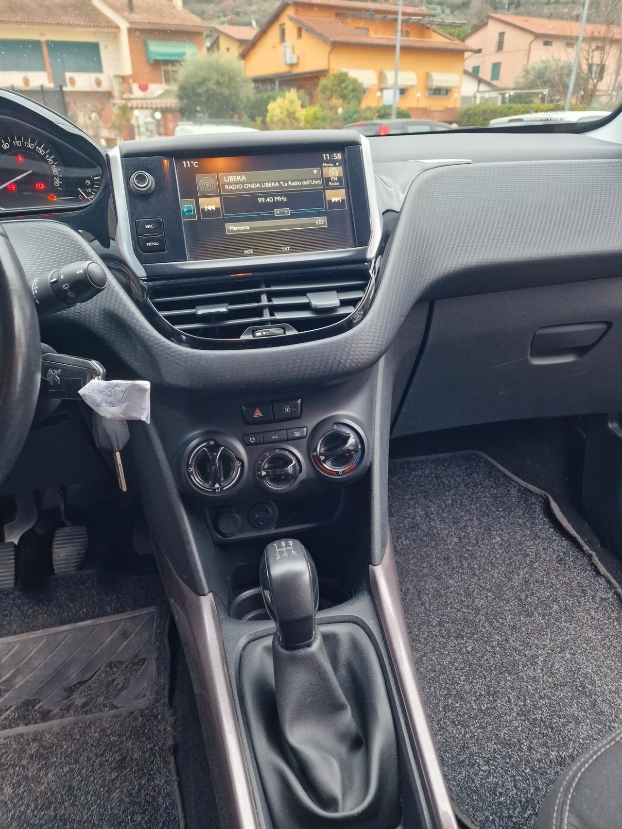 Peugeot 2008 PureTech 82 Allure, 119 mila chilometri