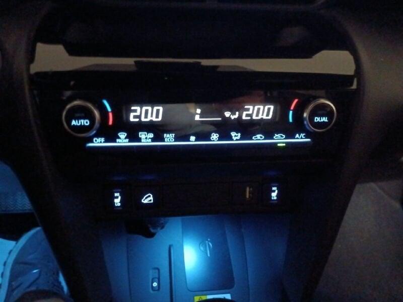 Toyota Yaris Cross 1.5H (116 CV) E-CVT Adventure