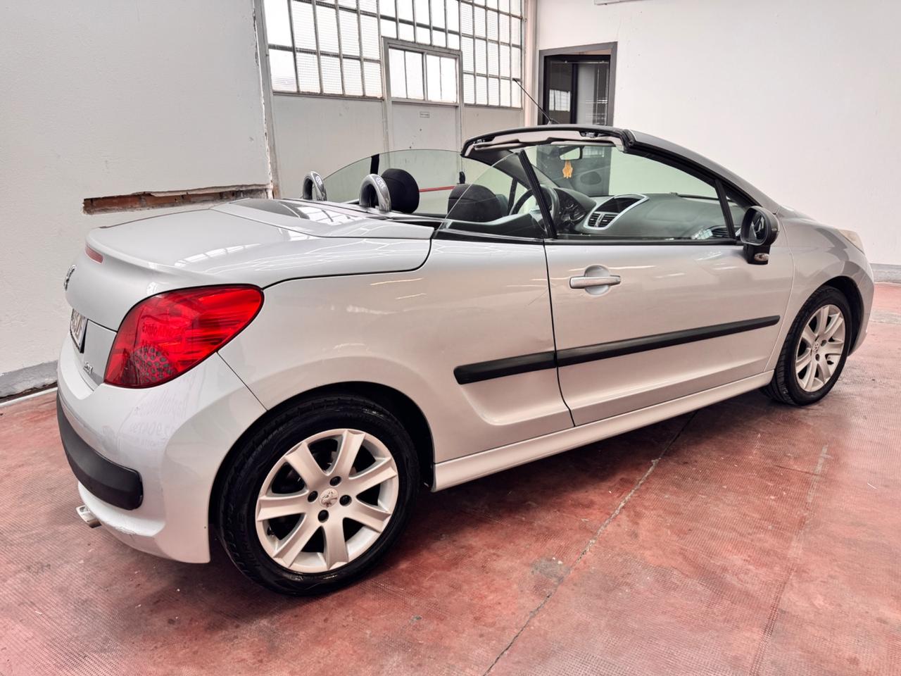 Peugeot 207 1.6 HDi Cabrio