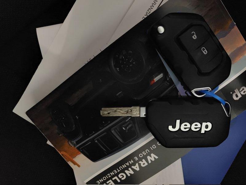 Jeep Wrangler Unlimited 2.0 Turbo Sahara - UNICO PROPRIETARIO