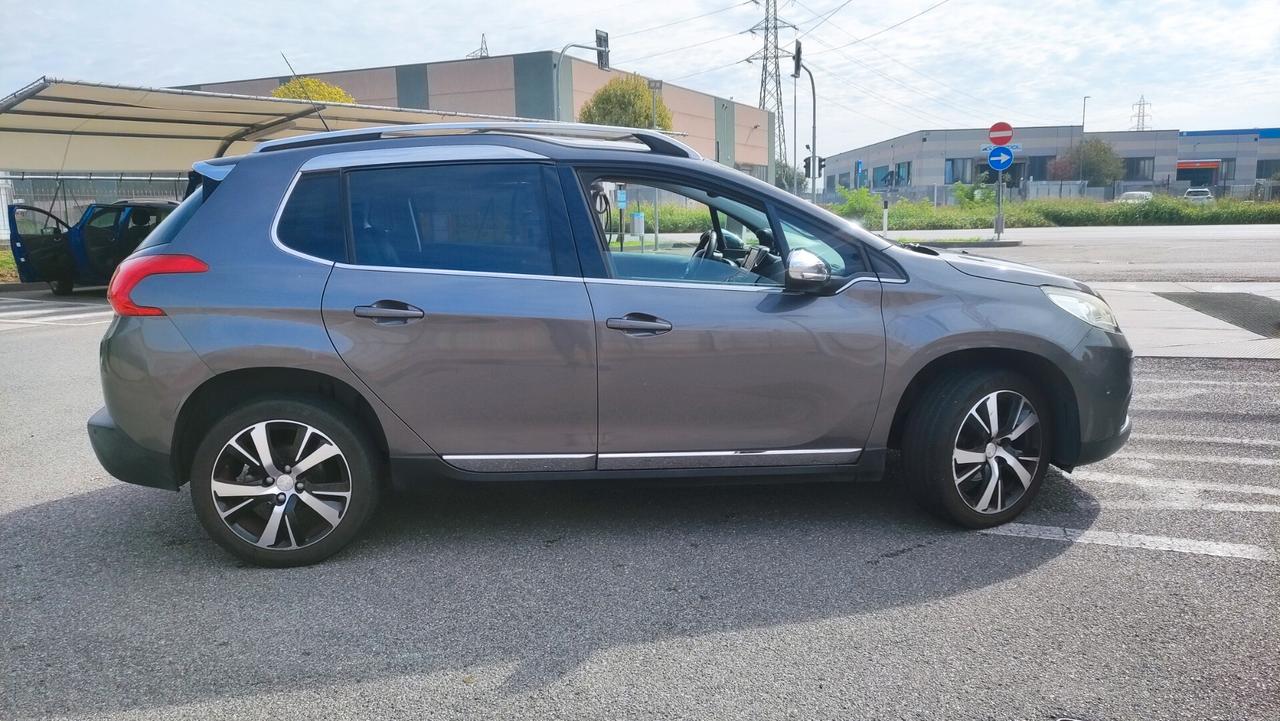Peugeot 2008 1.6 e-HDi 92 CV Stop&Start Urban Cross NEOPATENTATI - 2014