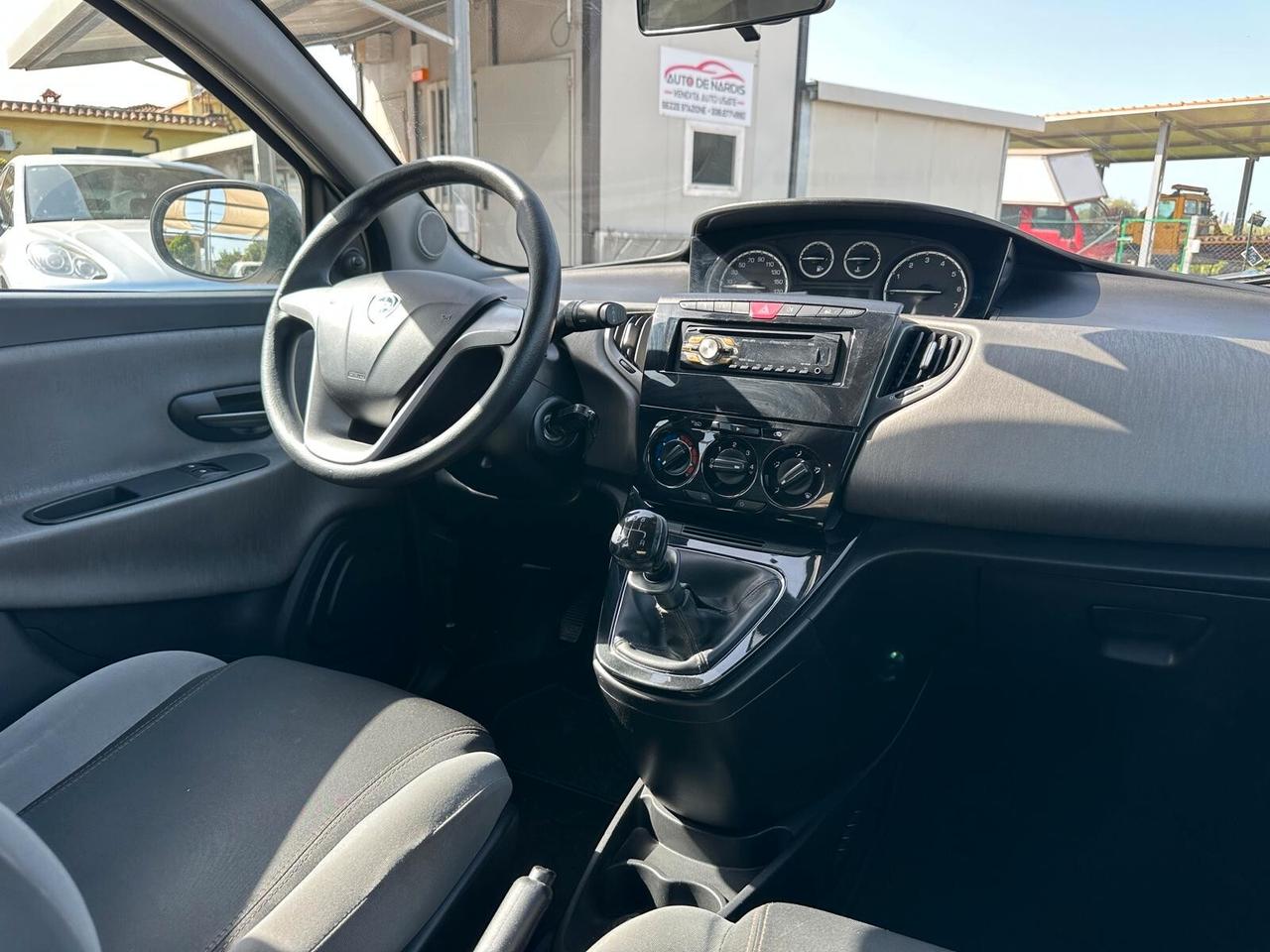 Lancia New Ypsilon 1.2 Benzina