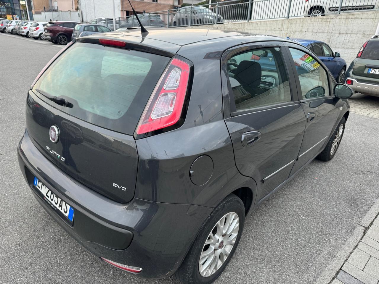 Fiat Punto 1.4 5 porte GPL NEOPATENTATI