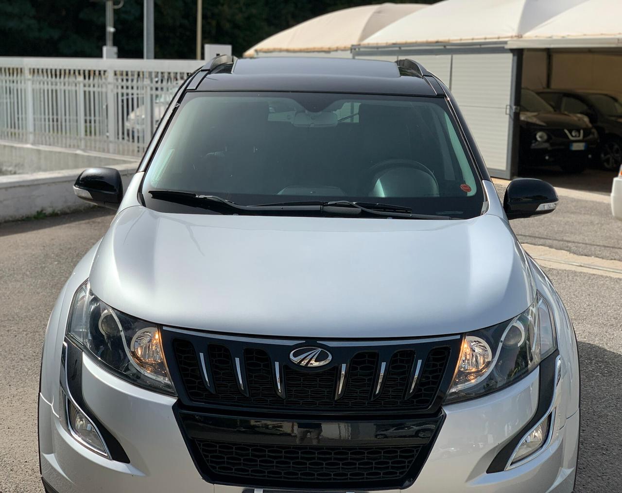 Mahindra XUV500 2.2 16V AWD W10 7 POSTI TETTO APRIBILE