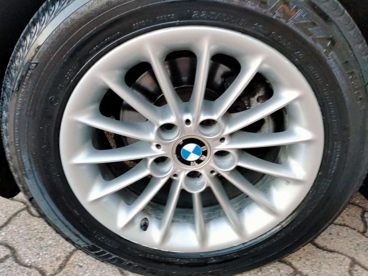 BMW 528 i E39 ATTIVA 193CV TARGA ORIGINALE / INTERNI PELLE / TETTO / AUTOMATICA