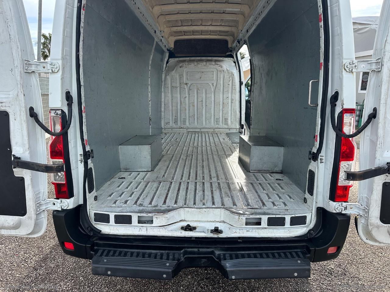 Master 2.3dCi150CV MAXI VOLUME TETTO ALTO GEMELLATO