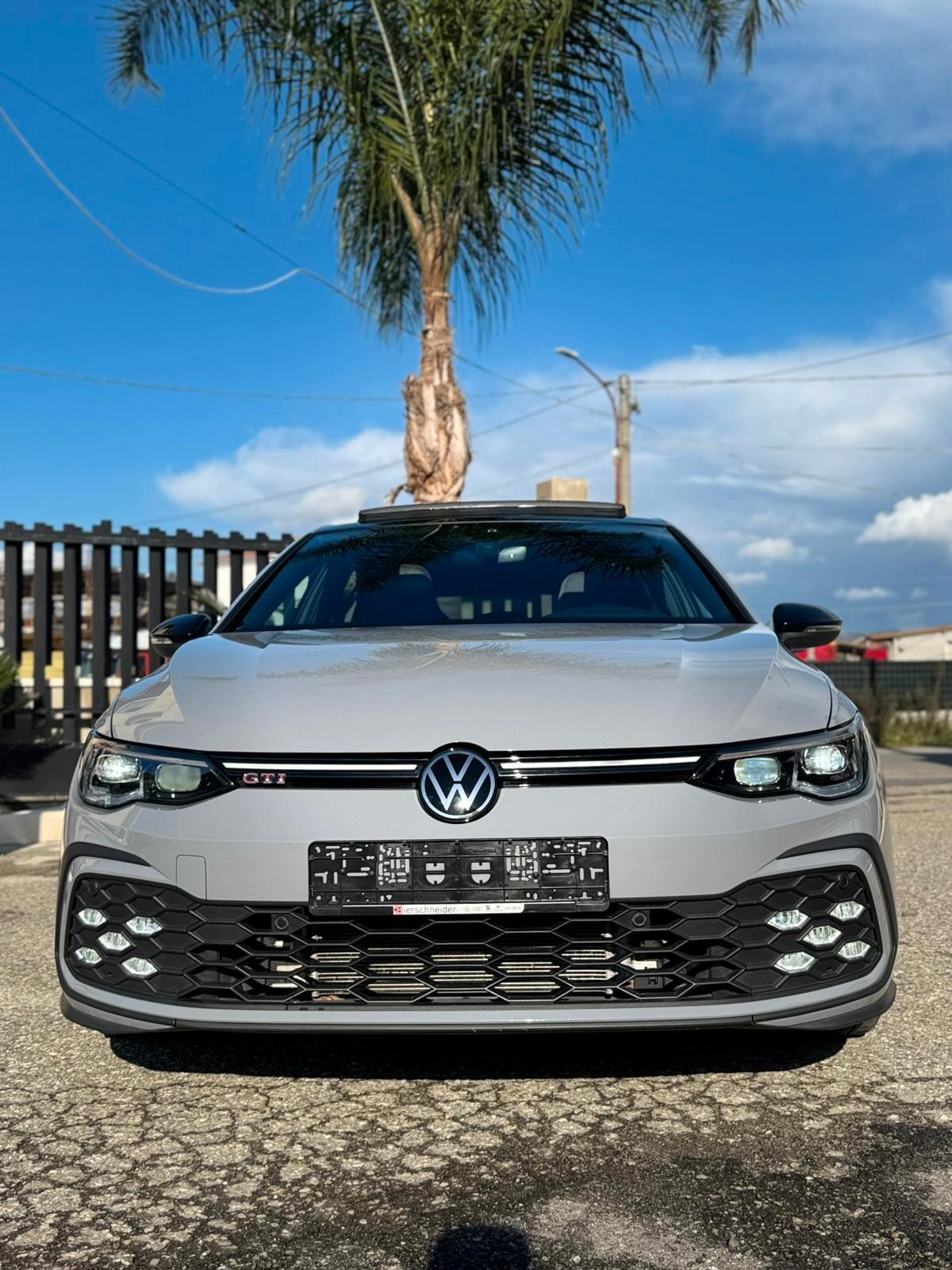 Volkswagen Golf 8 GTI 2.0 TSI DSG