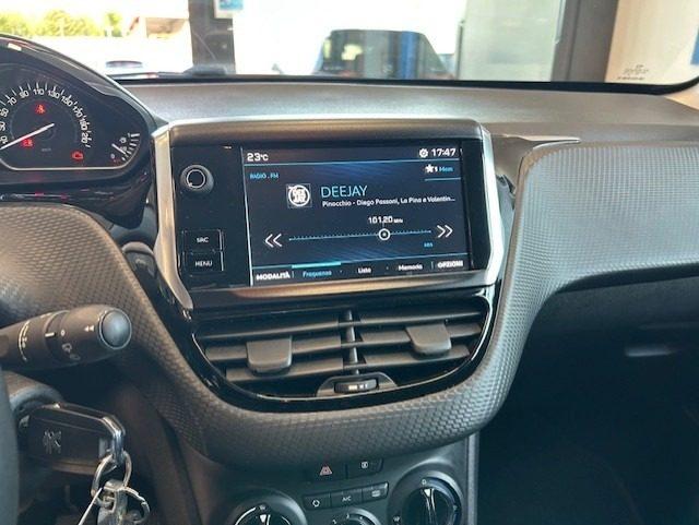 PEUGEOT 2008 1° serie PureTech 82 S&S Style-OK NEOPATENTATI