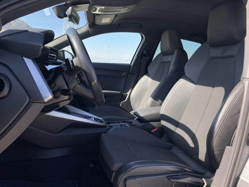 Audi A3 SPB S Line interno ed esterno 2.0 TDI 150CV S-Tronic 35