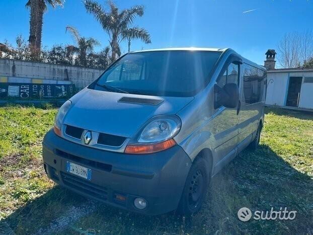 Renault Trafic 9 Posti