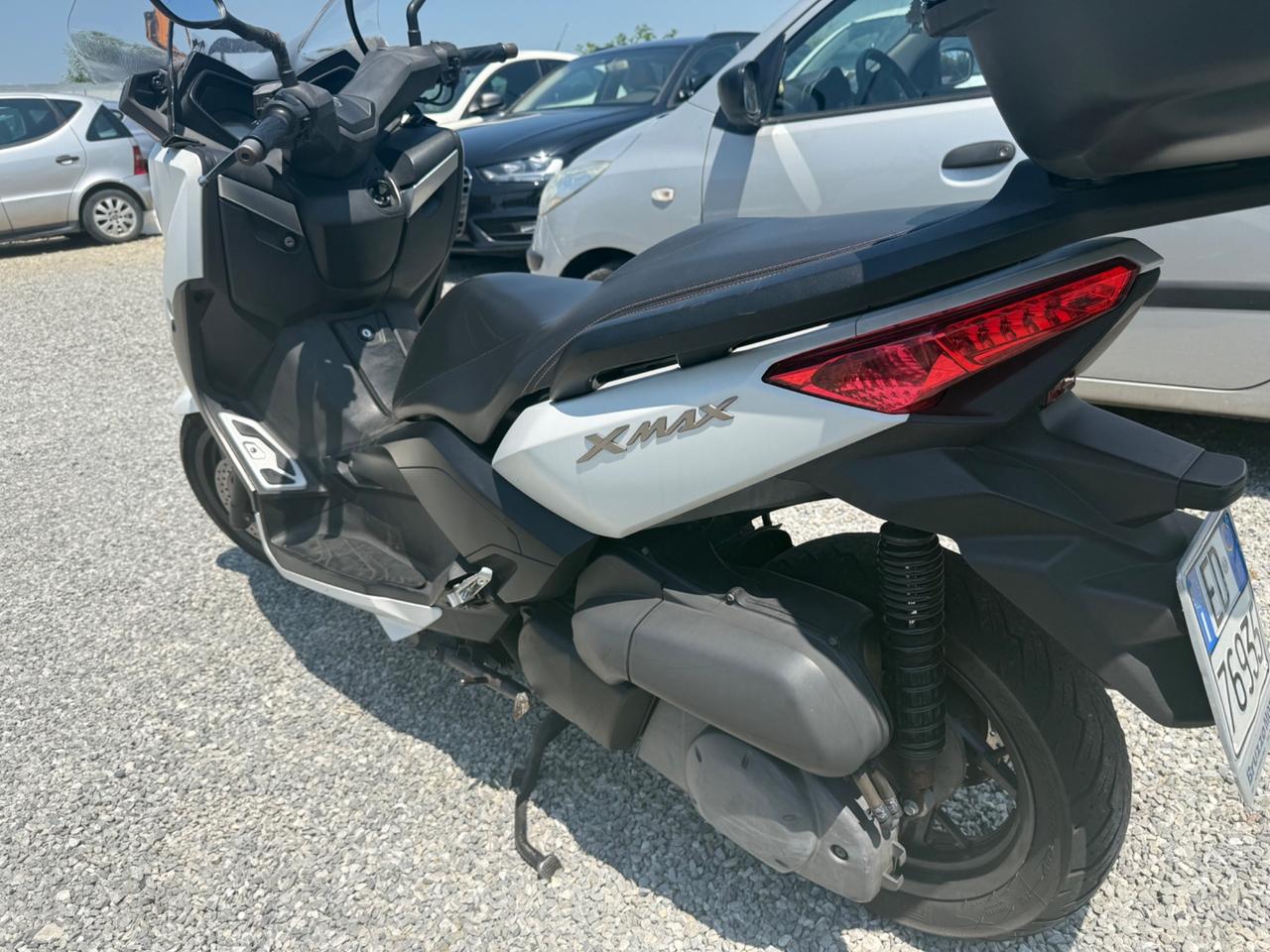 Yamaha X-Max 250 Tmax