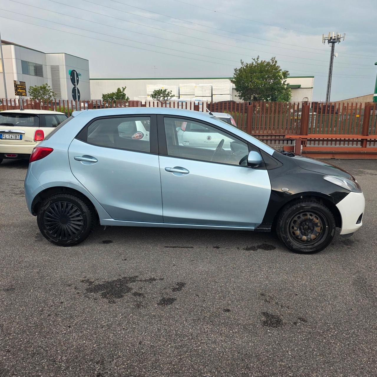 Mazda 2 1.3 16V 75CV 5p. NEOPATENTATI OK