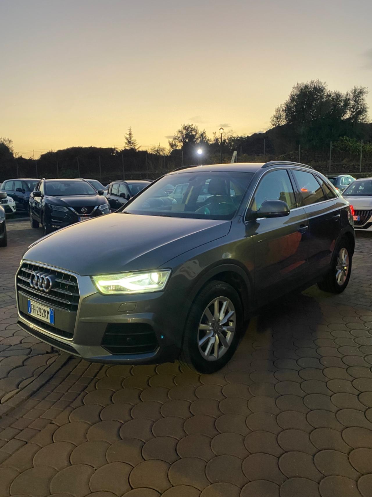 Audi Q3 2.0 TDI 120 CV S tronic Design automatica 2017