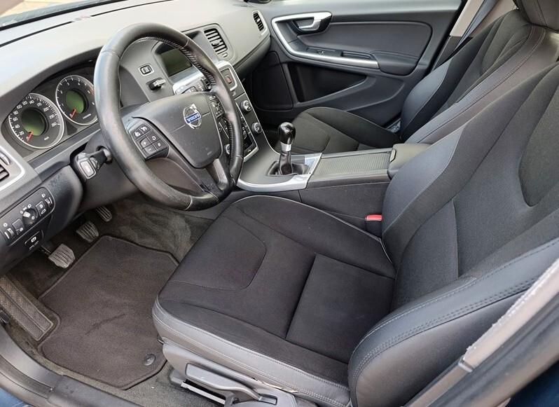Volvo V60 DRIVe SOLO 129000 KM