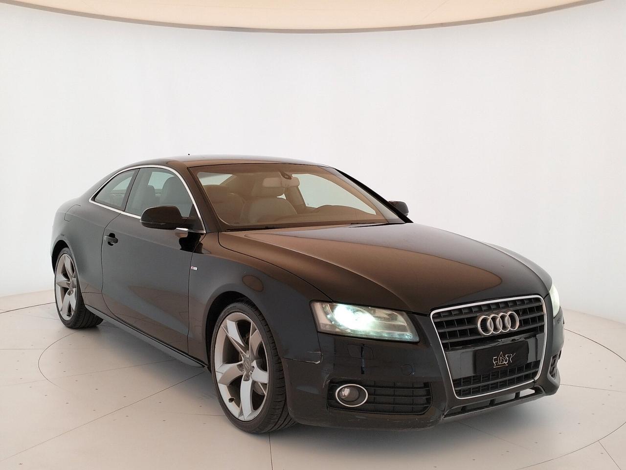 Audi A5 Coupe 2.0 tdi quattro