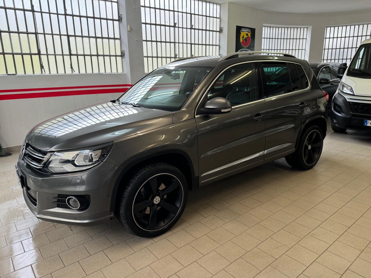 Volkswagen Tiguan 2.0 TDI 177 CV 4MOTION DSG R-Line BlueMotion Tech.