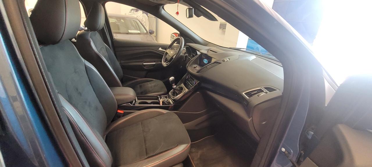 Ford Kuga 1.5 TDCI 120 CV S&S 2WD ST-Line