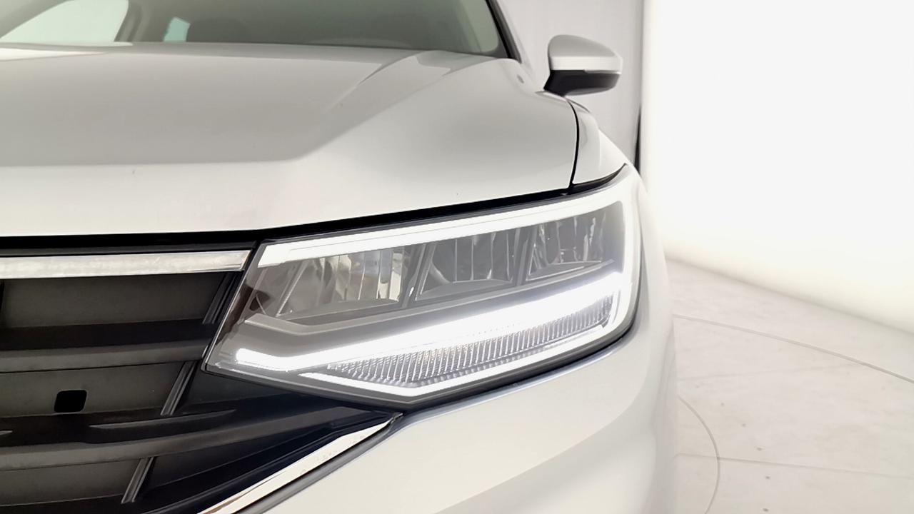 VOLKSWAGEN Tiguan II 2021 - Tiguan 2.0 tdi Life 150cv dsg