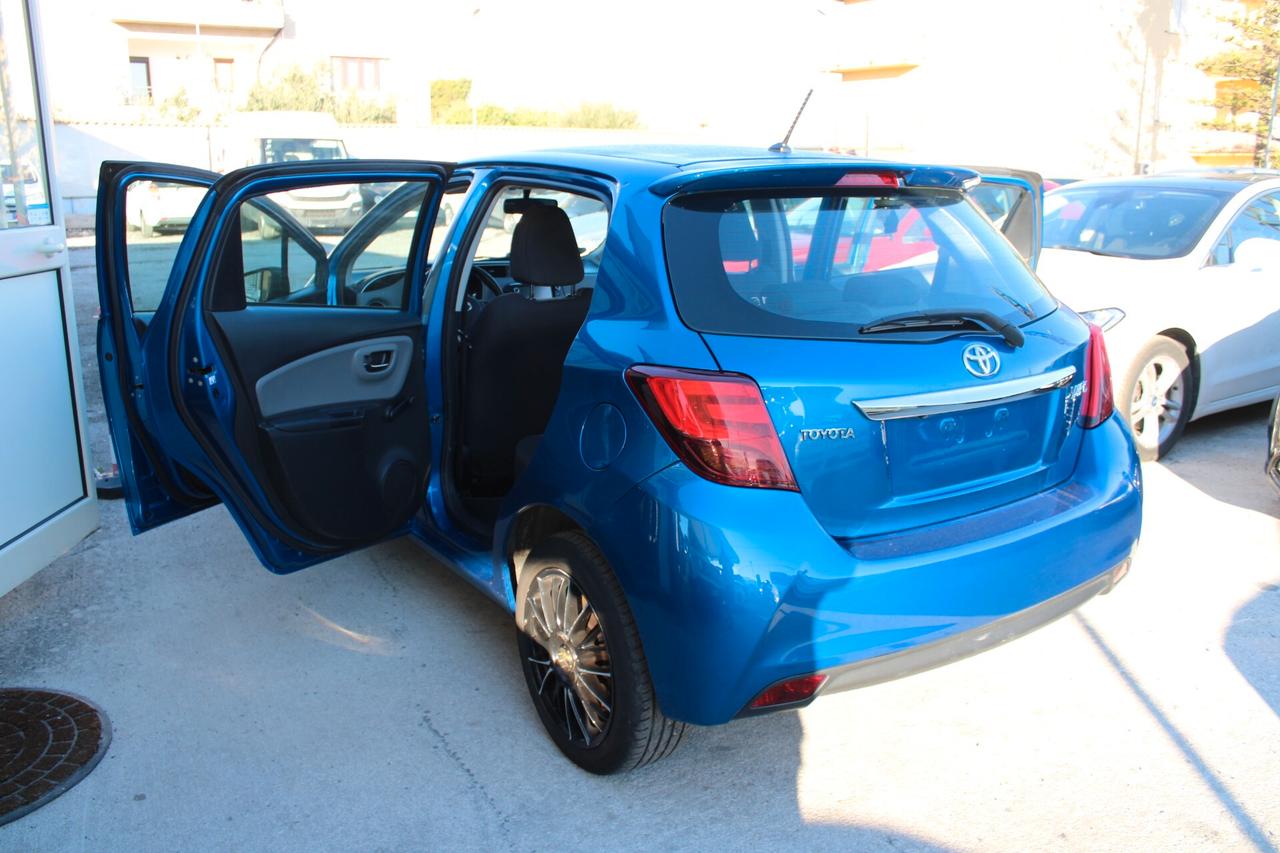 Toyota Yaris 1.4 D-4D 5 porte Lounge