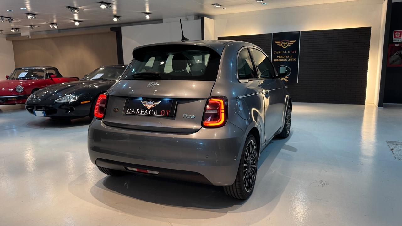 Fiat 500e 42kWh La Prima - 2021