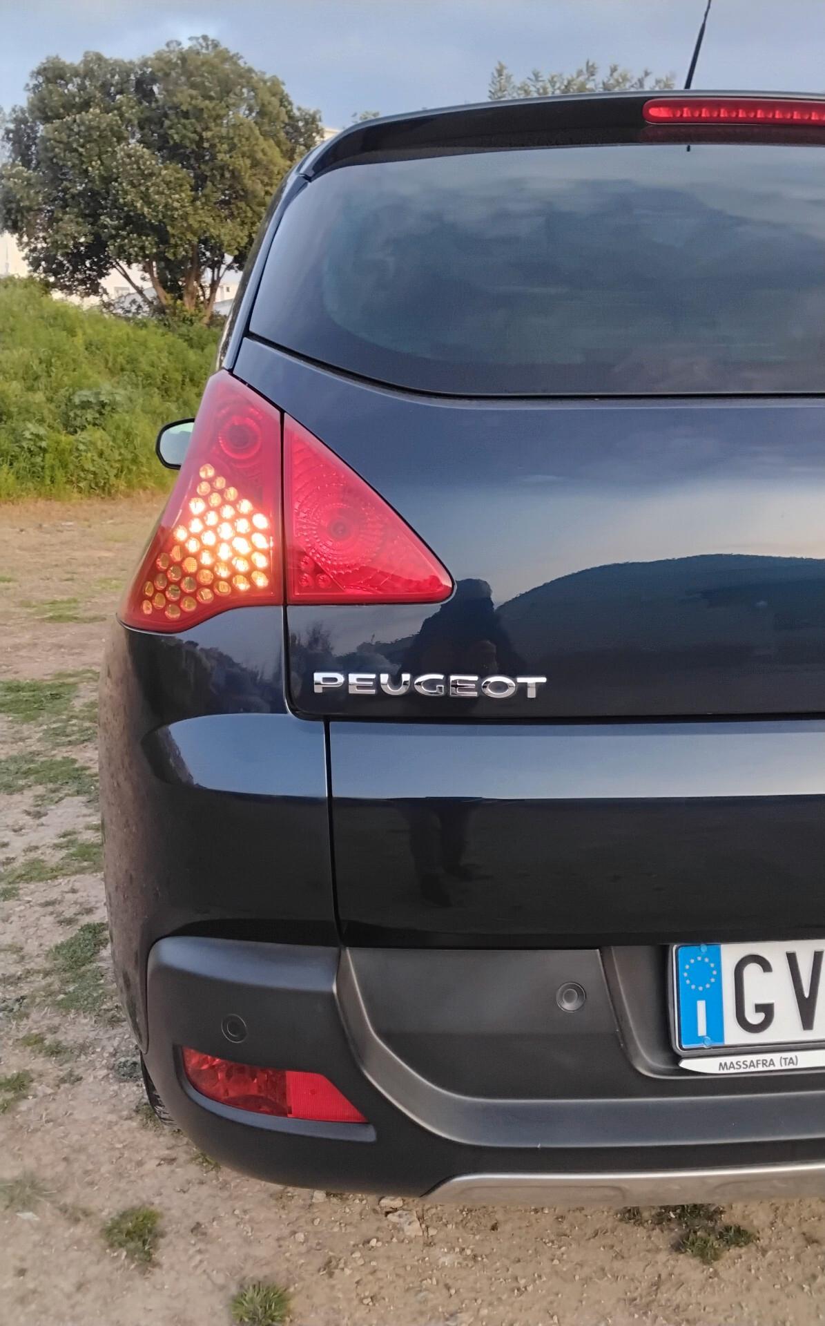 Peugeot 3008 1.6 HDi 112CV cambio robotizzato Premium