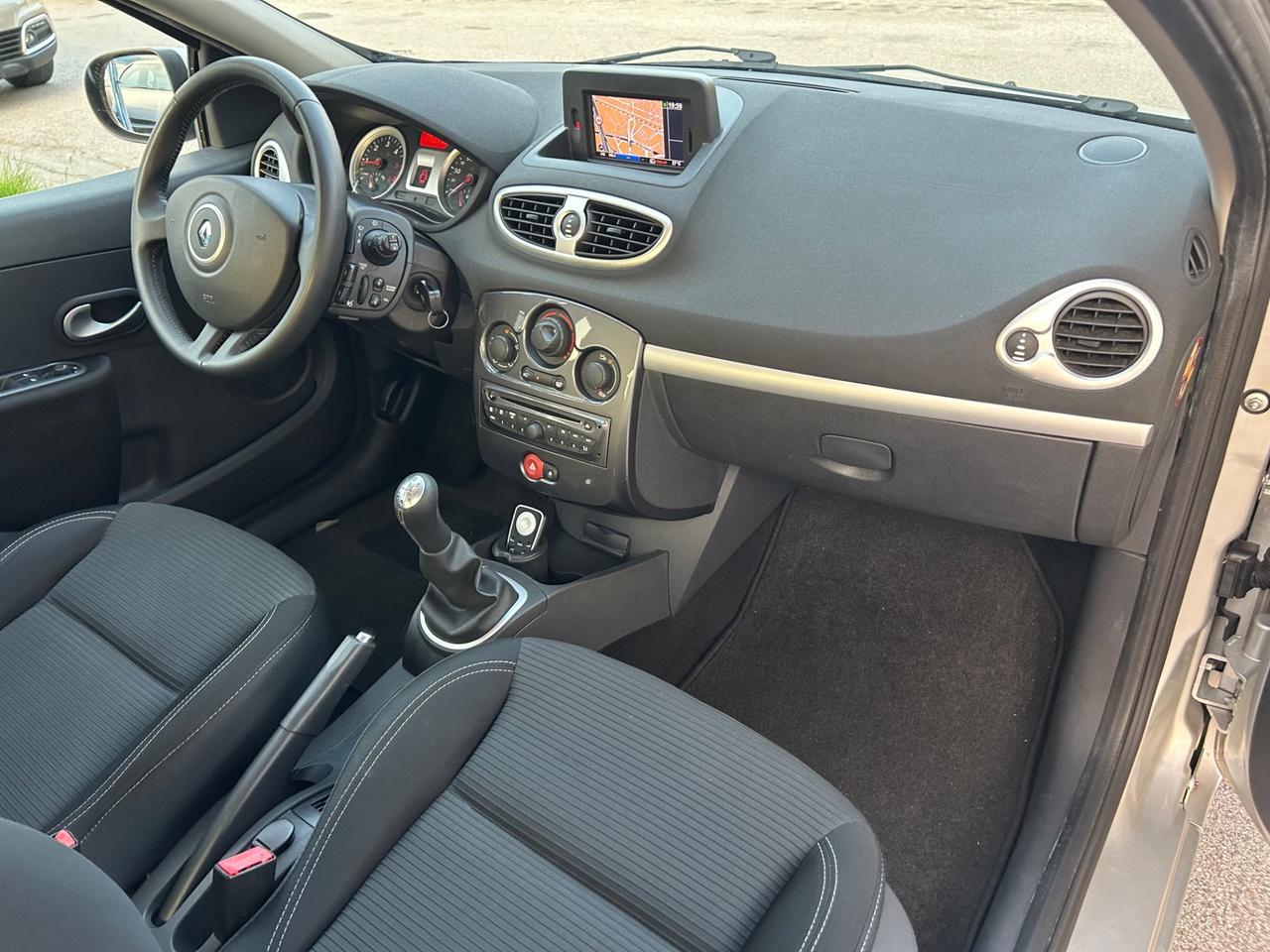 Renault Clio 1.5 dCi 75 cv 2012 navigatore