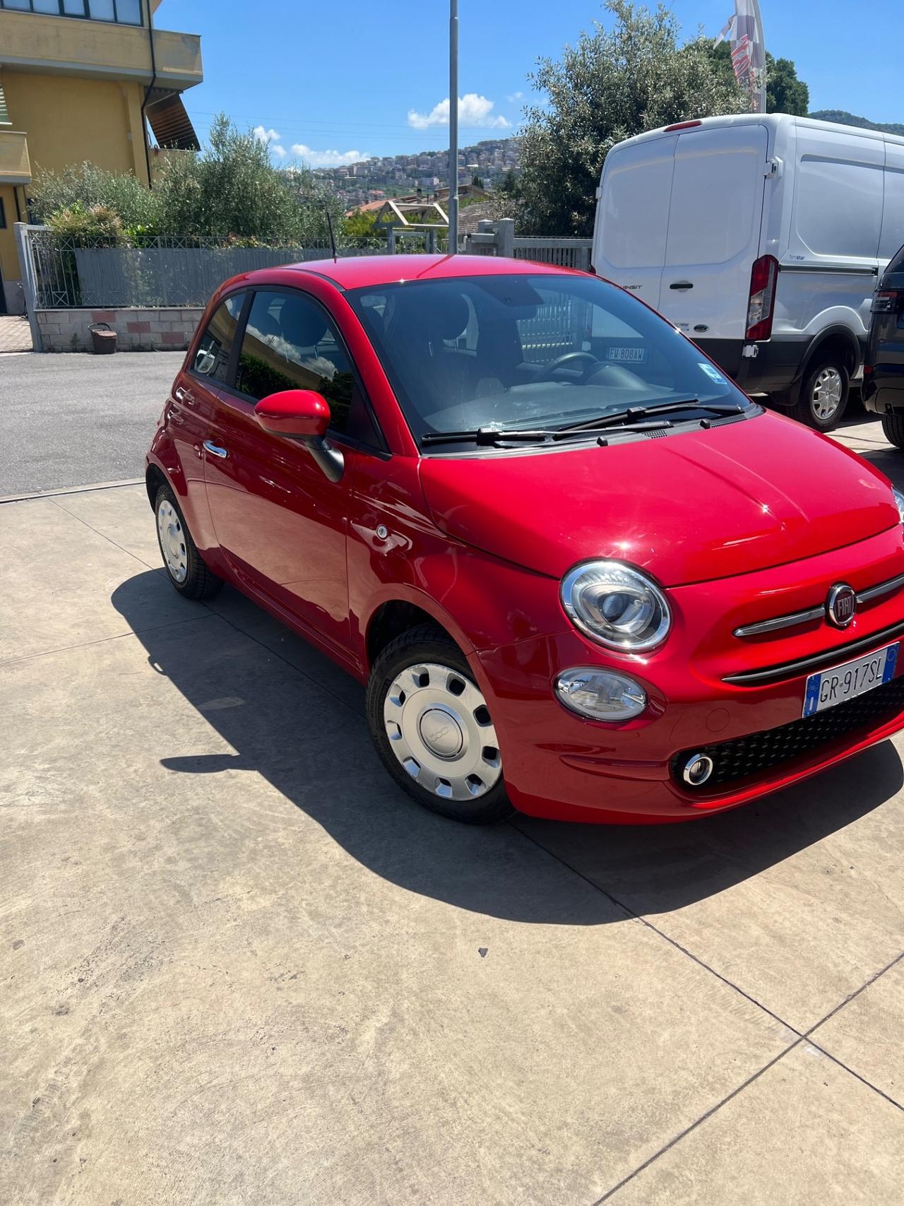 Fiat 500 1.0 Hybrid Red