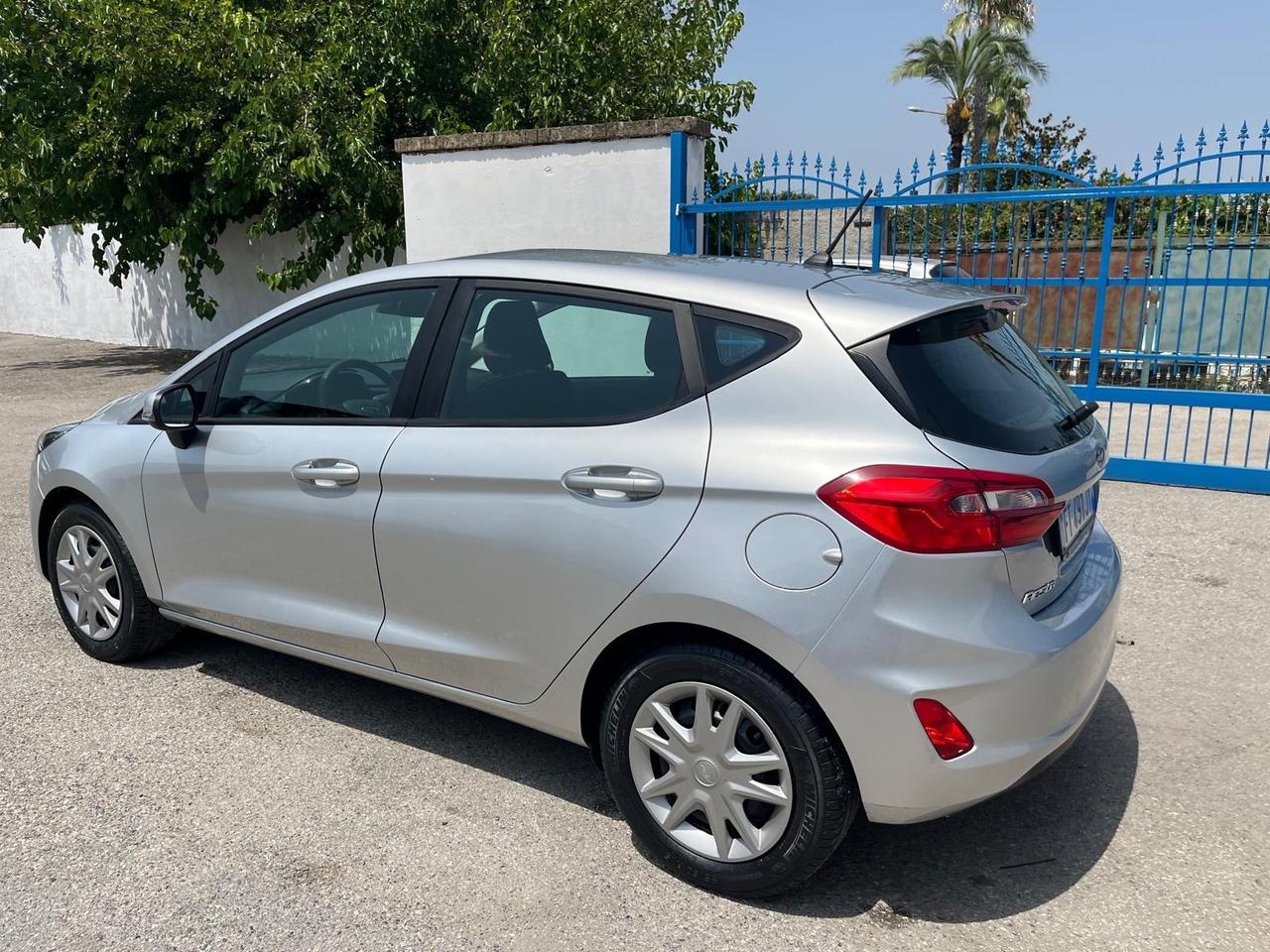 Ford fiesta 5P-1.1 benz/cv 86-km 50000-12/2018