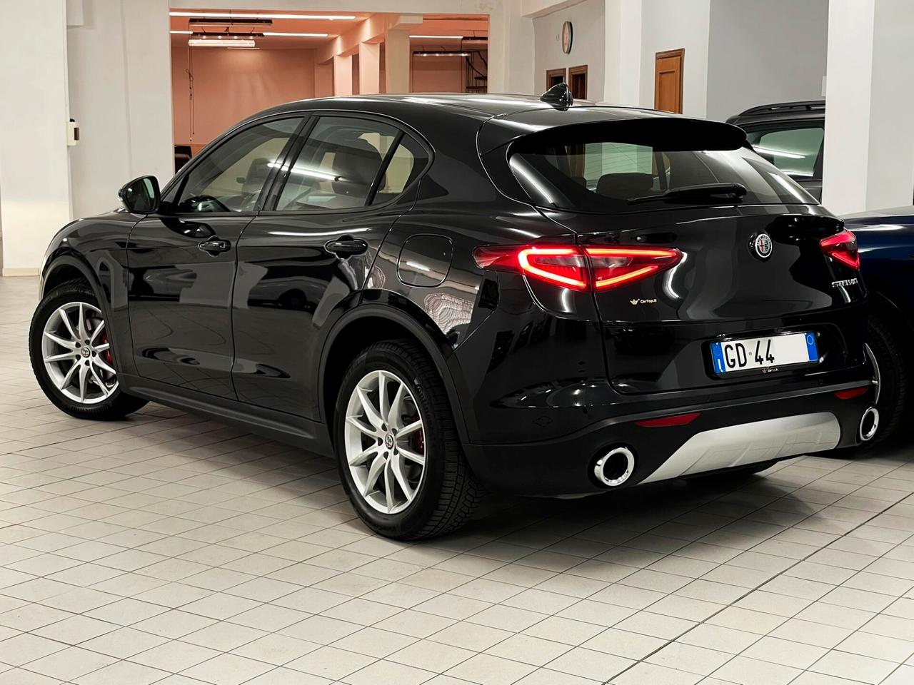 Alfa Romeo Stelvio 2.2 TD 190 CV EXECUTIVE 19" DISTRIBUZIONE ESEGUITA