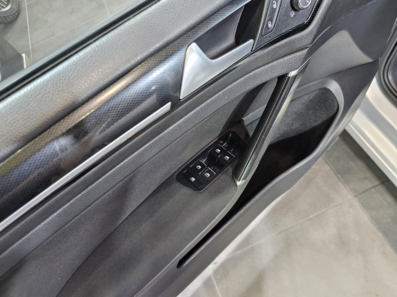 Volkswagen Golf 1.4 TSI 122CV 5p. Highline