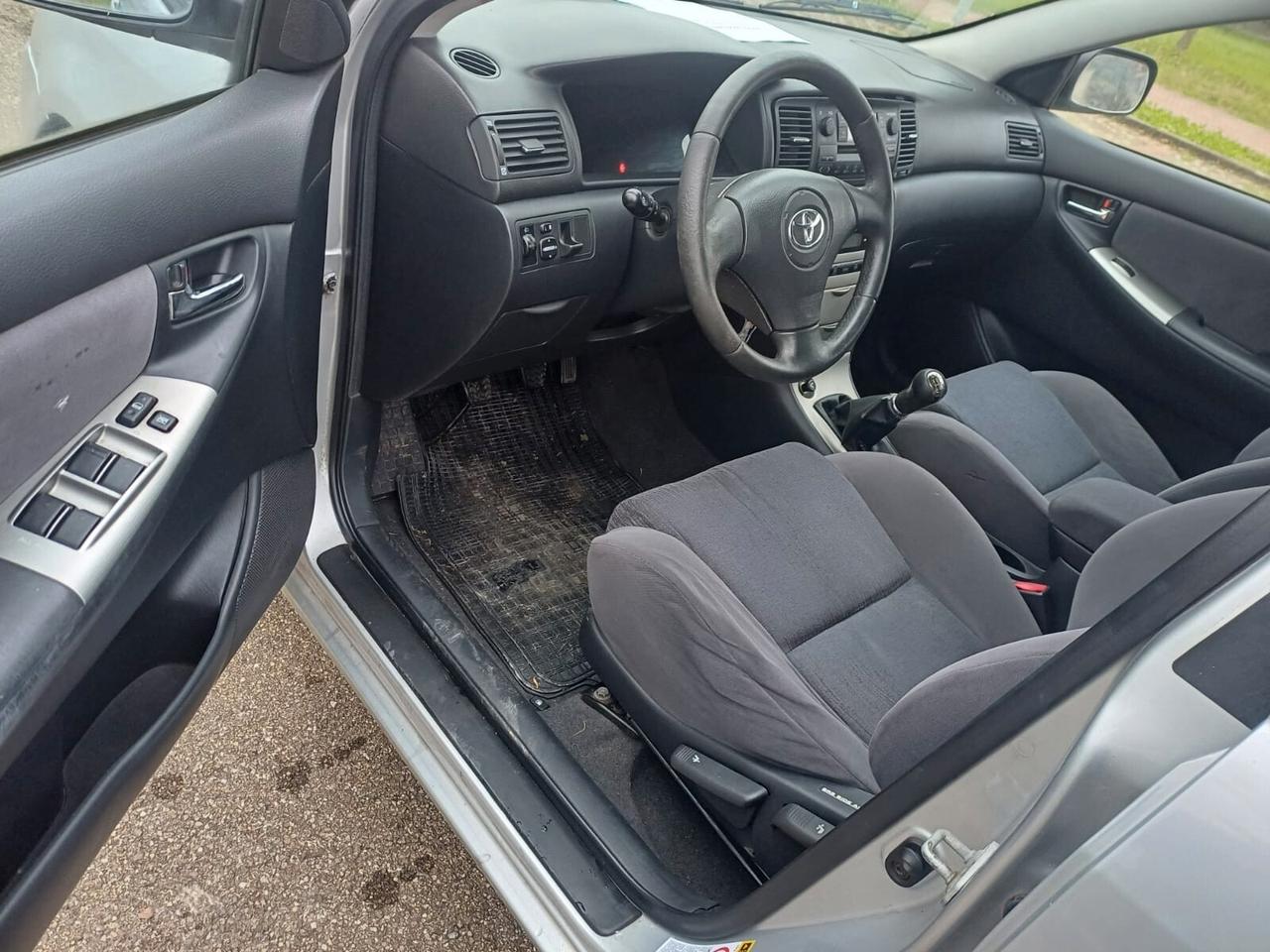 Toyota Corolla 2.0 16V D-4D 5 porte