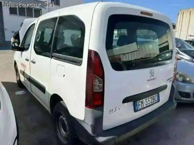 PEUGEOT Partner Tepee 1.6 BLUEHDI 75CV 5 posti N1 E6 - FM352BC