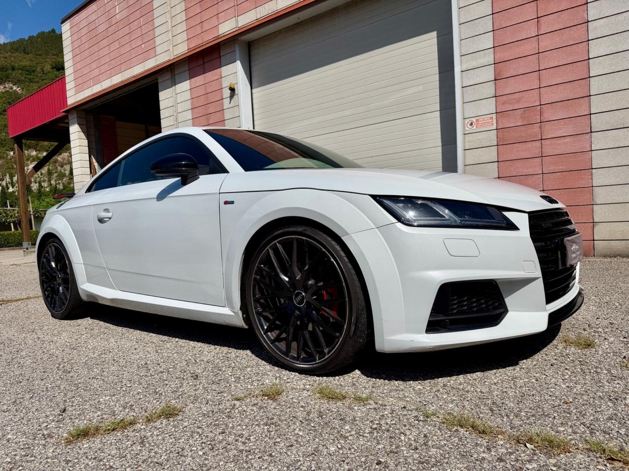 Audi TT S - Coupé 2.0 TFSI quattro S Line