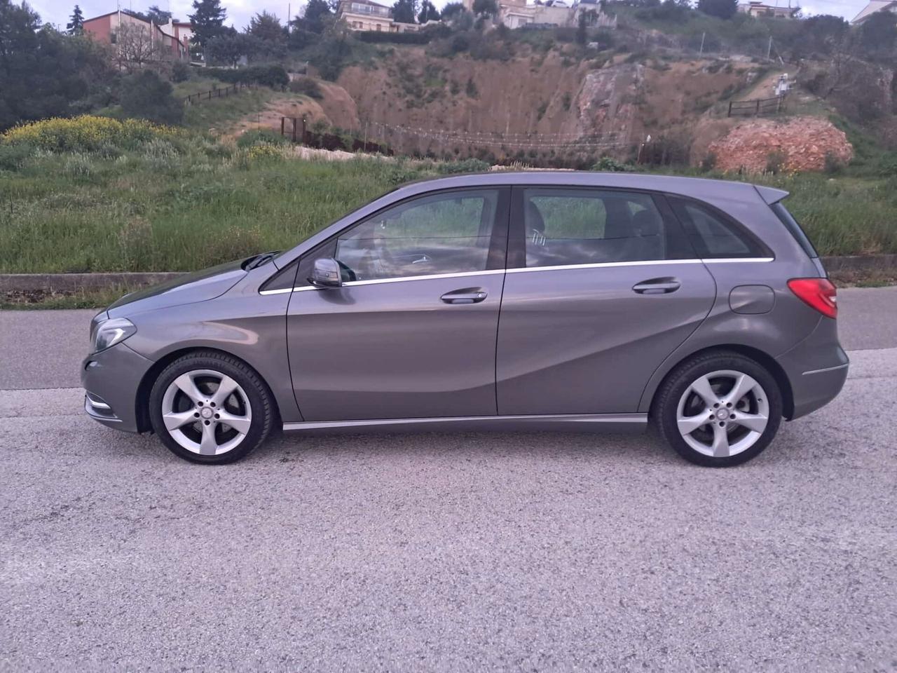 Mercedes-benz B 180 CDI BlueEFFICIENCY Premium