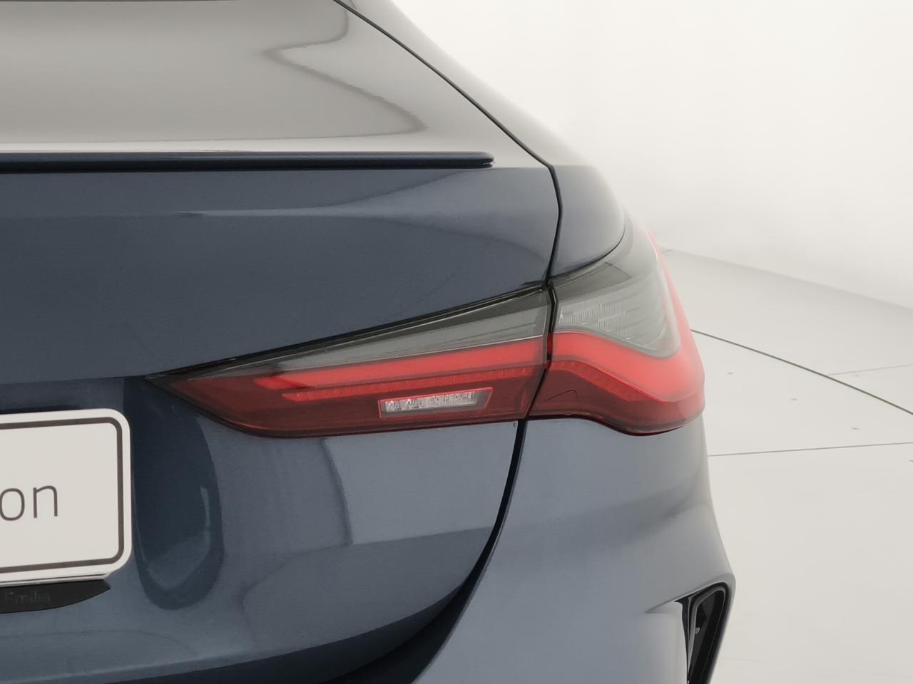 BMW Serie 4 M440i xDrive Coupè 48V