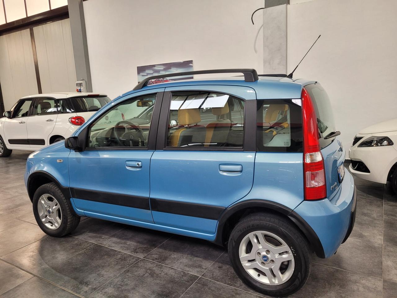 Fiat Panda 1.2 4x4 Climbing GPL