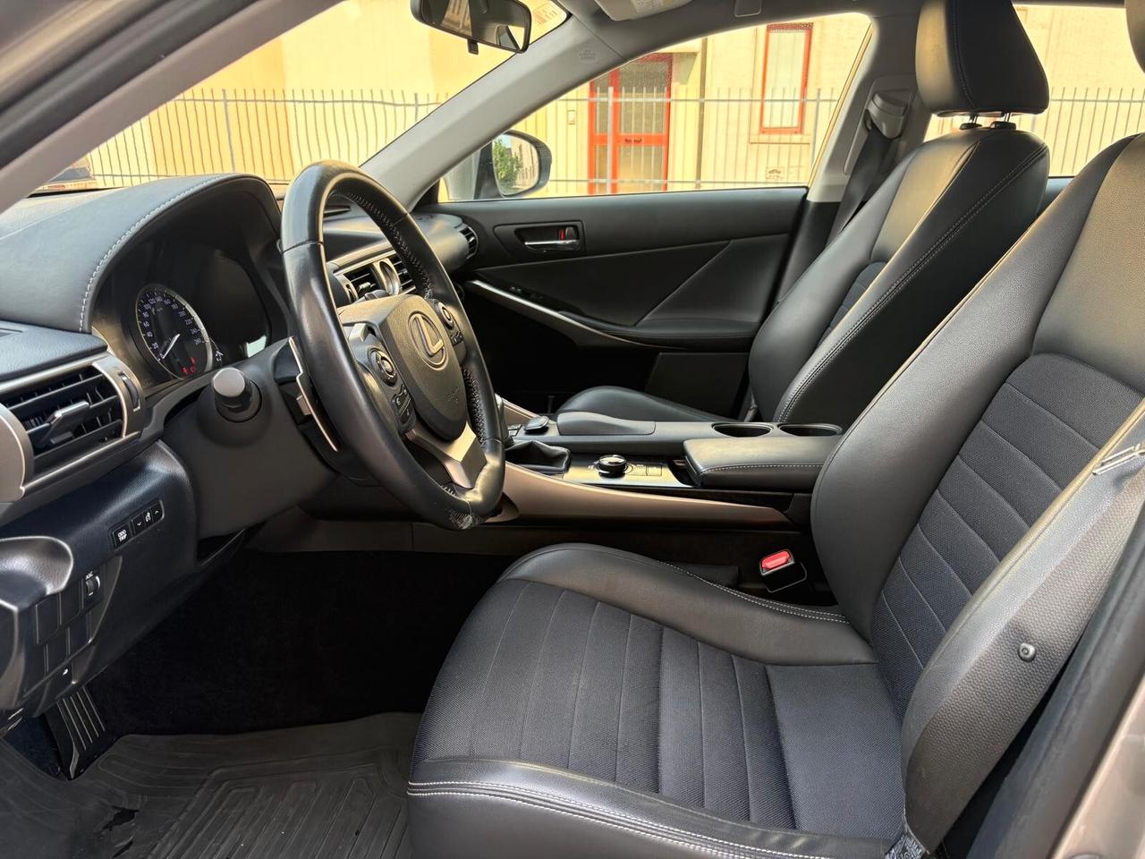 Lexus IS 300 300H EXECUTIVE AUTOMATIC