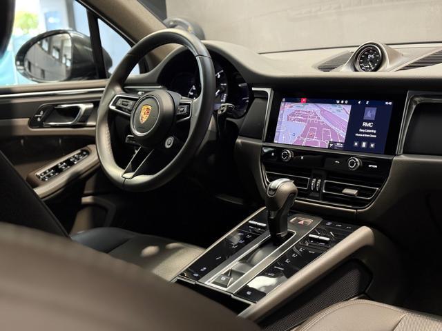 PORSCHE Macan 2.0