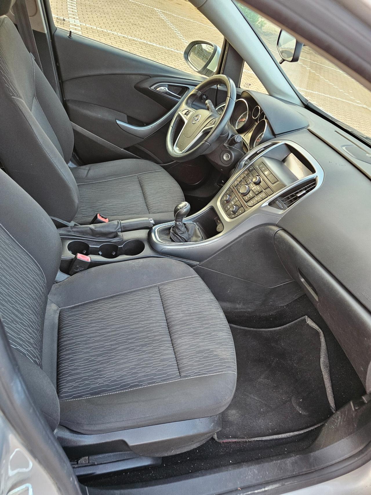 Opel Astra 1.7 CDTI 110CV Sports Tourer Cosmo